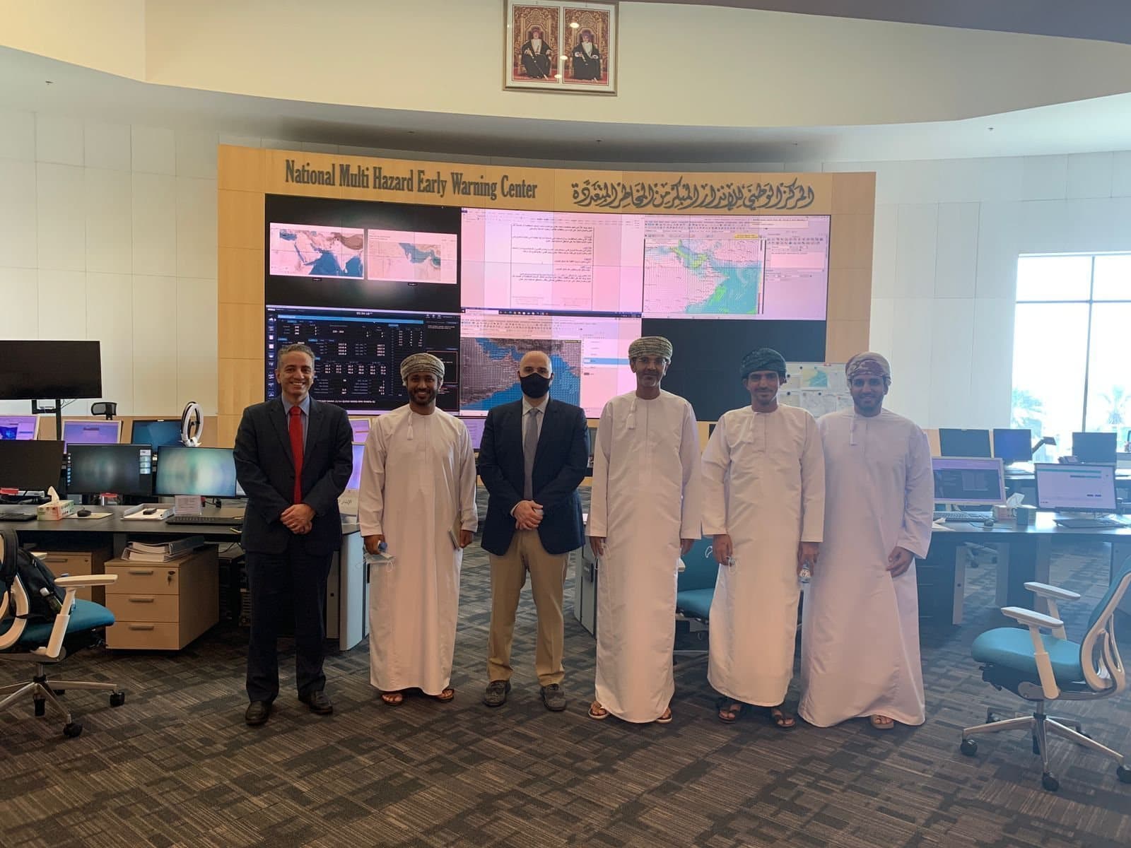 HTE team with clients in a monitoring control room